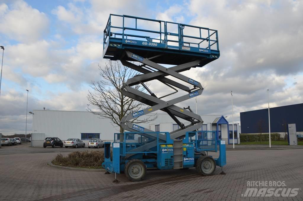 Genie GS3390 RT Nůžková zvedací plošina