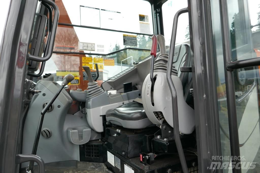 Hitachi ZX75UR-5B Pásová rýpadla