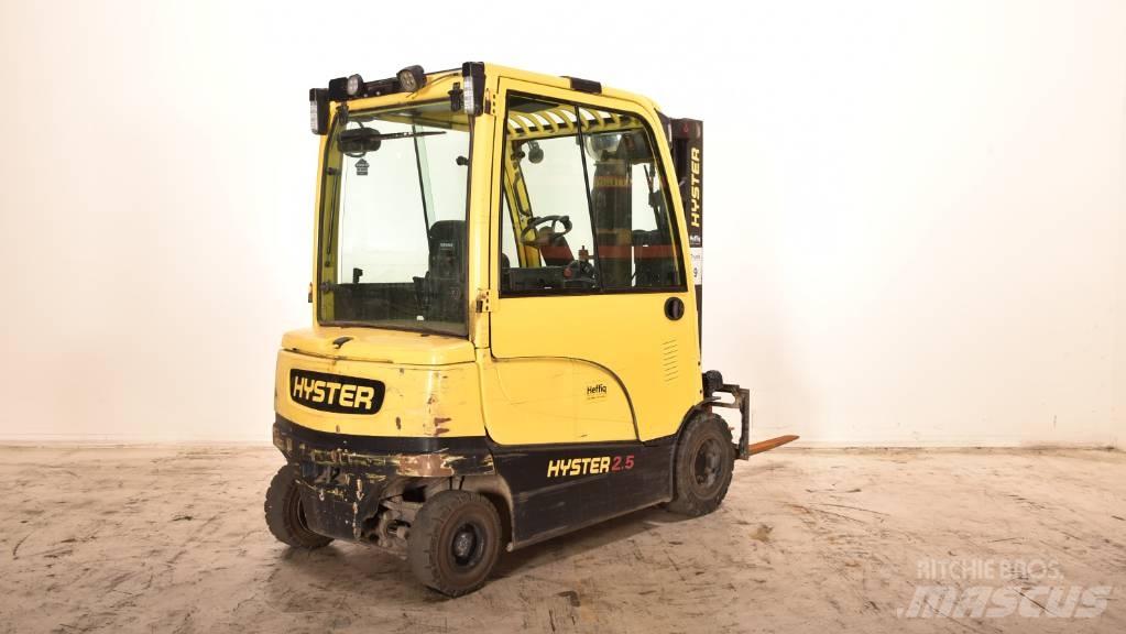 Hyster J2.5XN Akumulátorové vozíky