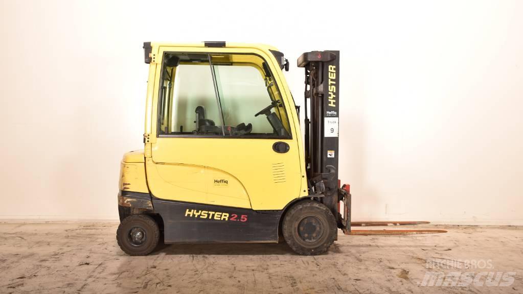 Hyster J2.5XN Akumulátorové vozíky