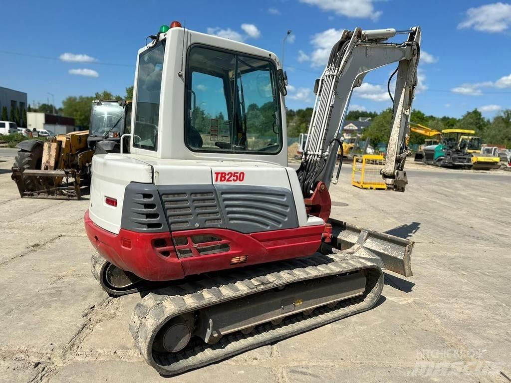 Takeuchi TB250 Mini rýpadla < 7t