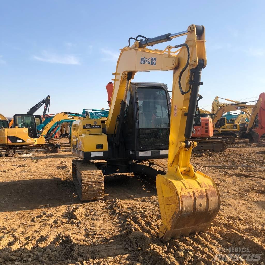 Kobelco SK 75 Pásová rýpadla