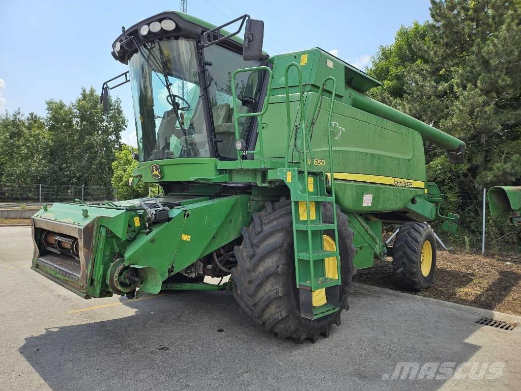 John Deere W 650 i Sklízecí mlátičky