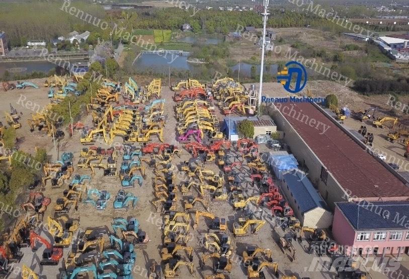 CAT 320 D Midi rýpadla 7t - 12t