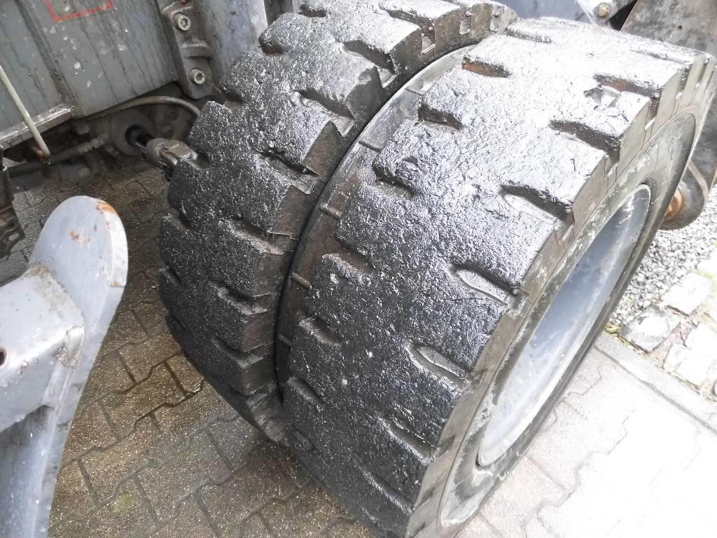 Atlas 230 MH Stroje pro manipulaci s odpadem