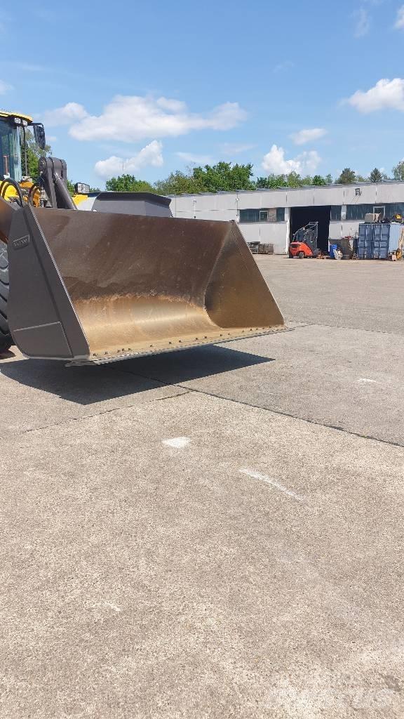 Volvo L 180 H Kolové nakladače