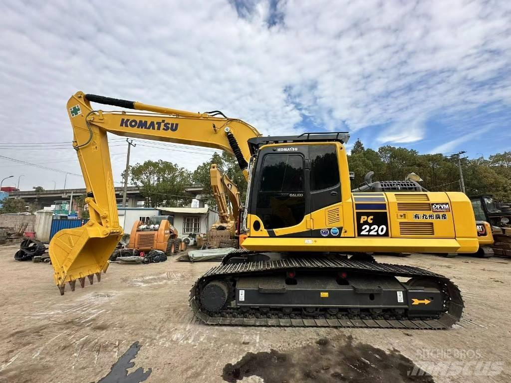 Komatsu pc220 Pásová rýpadla