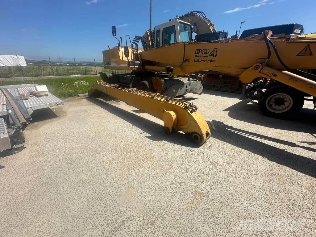 Liebherr A 924 Stroje pro manipulaci s odpadem