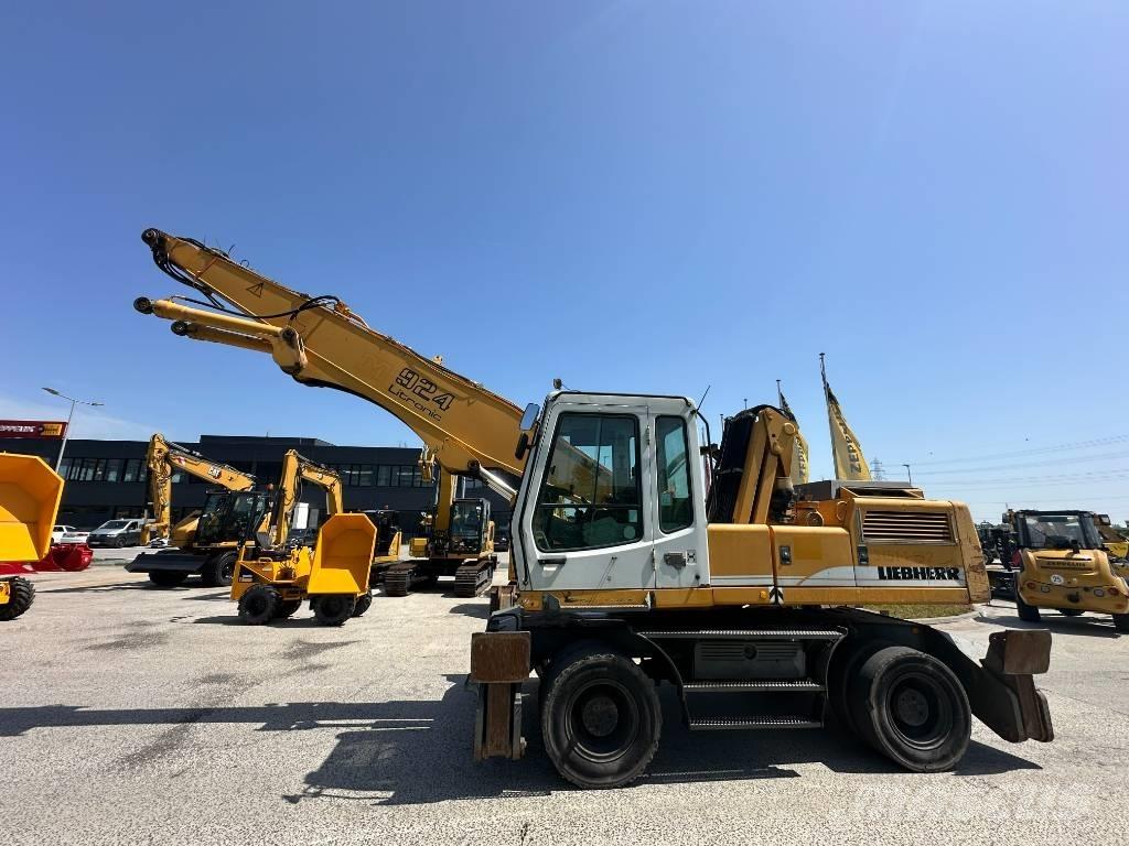Liebherr A 924 Stroje pro manipulaci s odpadem