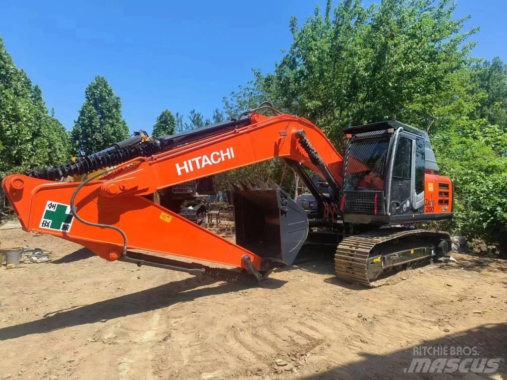Hitachi ZX200 Pásová rýpadla