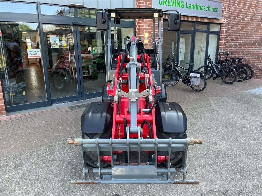 Weidemann 1390 Další