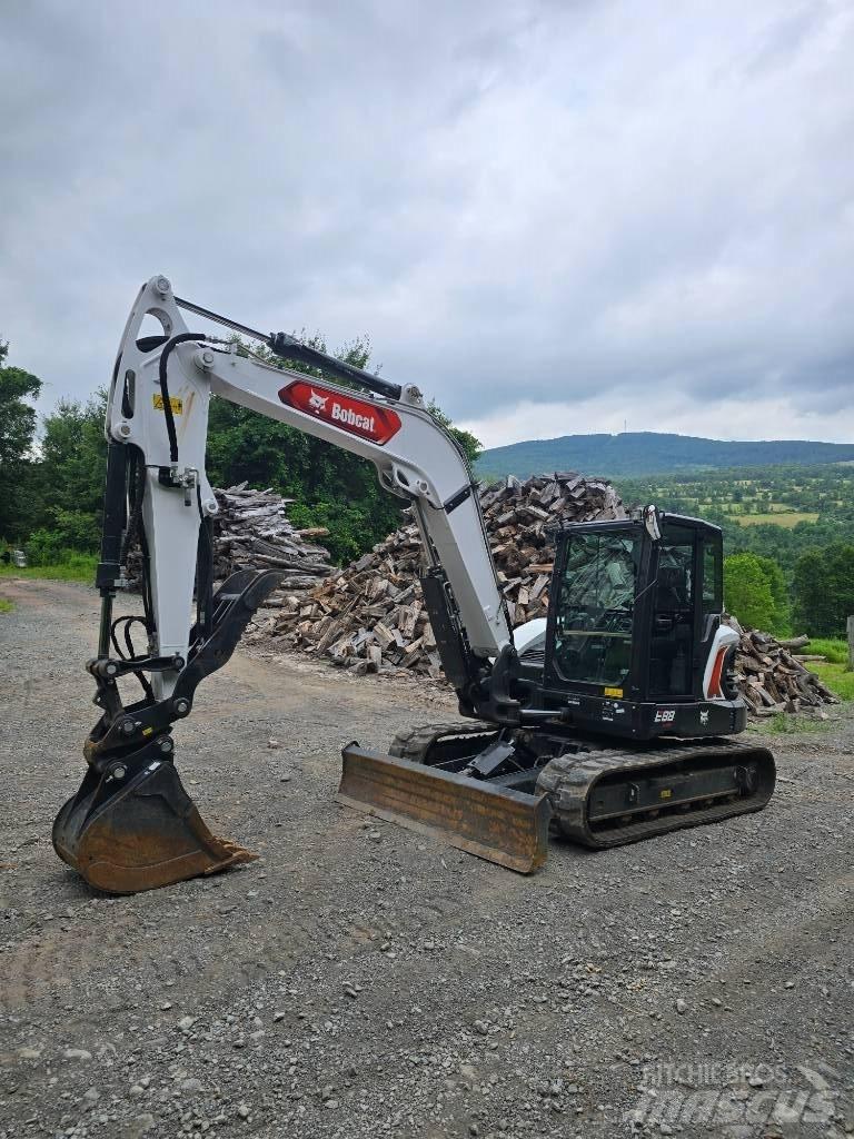 Bobcat E 88 R2 Pásová rýpadla