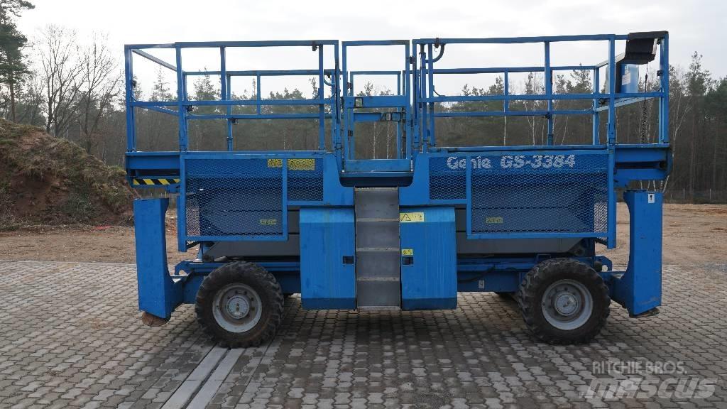 Genie GS3384 RT 4x4 Nůžková zvedací plošina