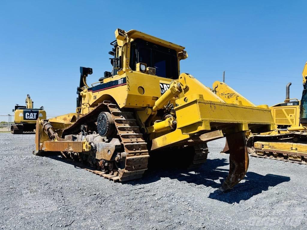 CAT D 8 T Pásové dozery
