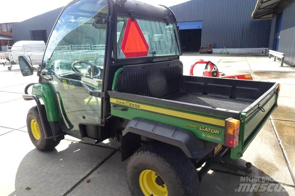 John Deere HPX Traktory
