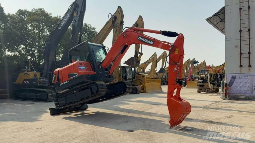 Doosan DX 60-9 C Pásová rýpadla