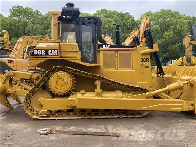 CAT D 8 R Pásové dozery