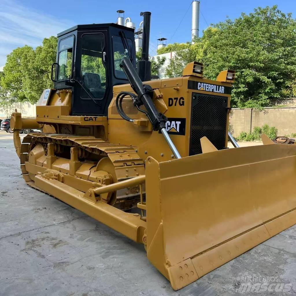 CAT D 7 G Grejdry