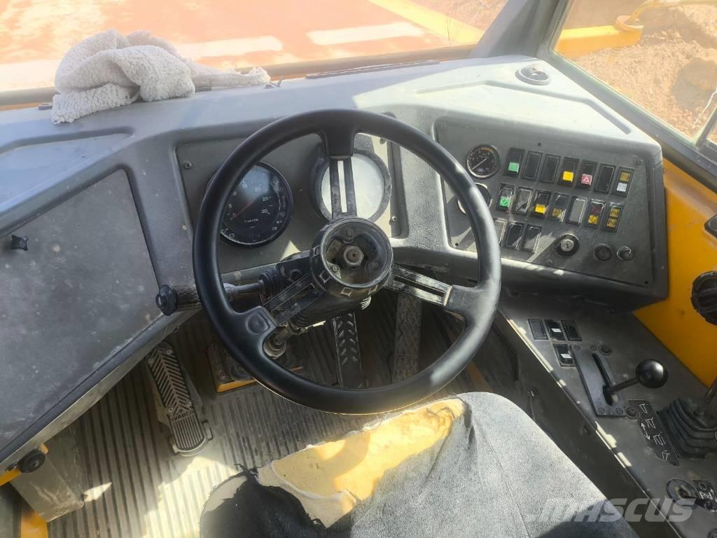 Volvo BM A 35 Kloubové dempry