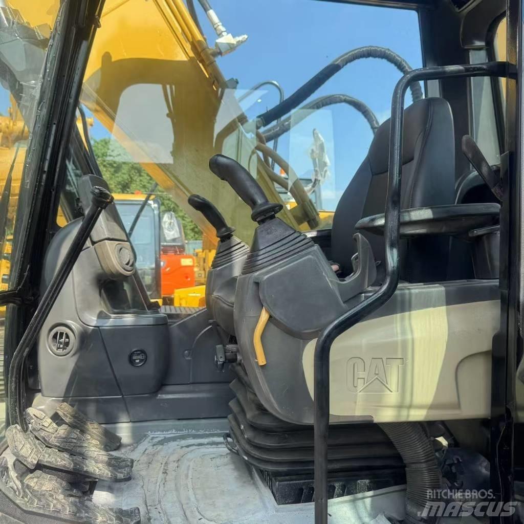 CAT 315 D Pásová rýpadla