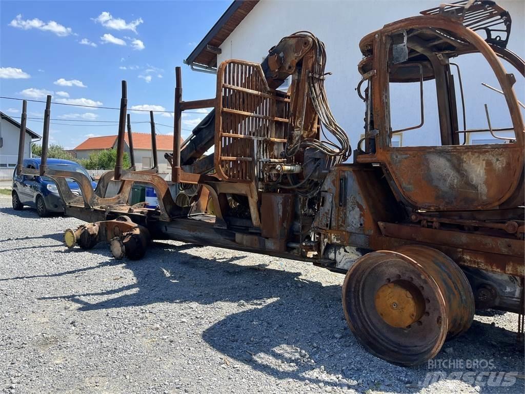 John Deere 1110E Vyvážecí traktory