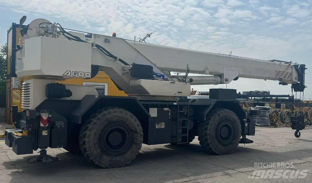 Terex A 600 Jeřáby pro těžký terén