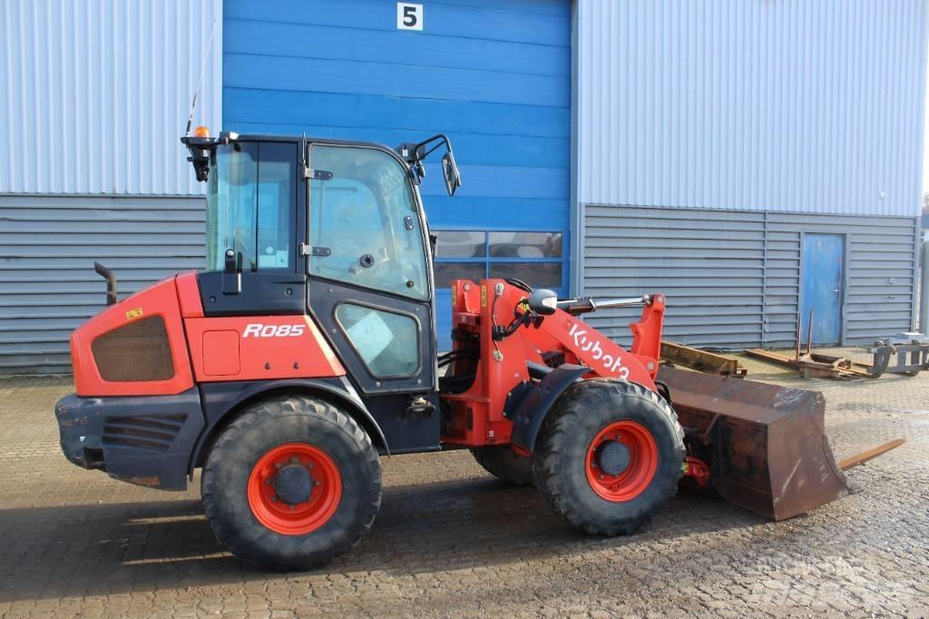 Kubota R085 Kolové nakladače