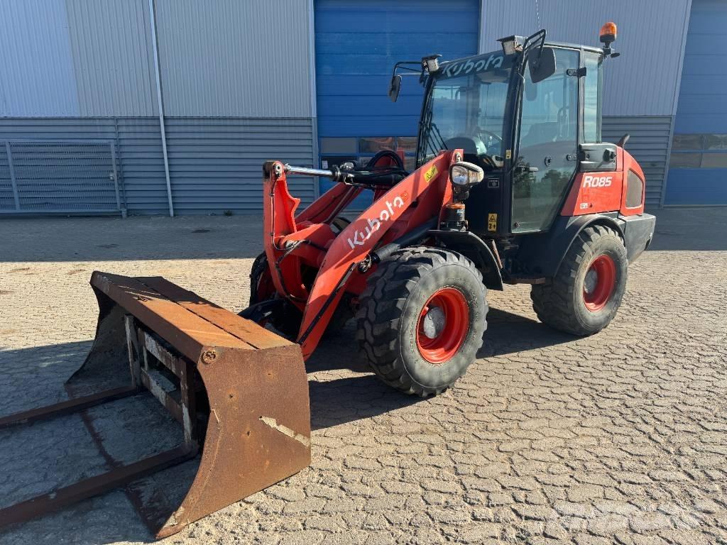 Kubota R085 Kolové nakladače