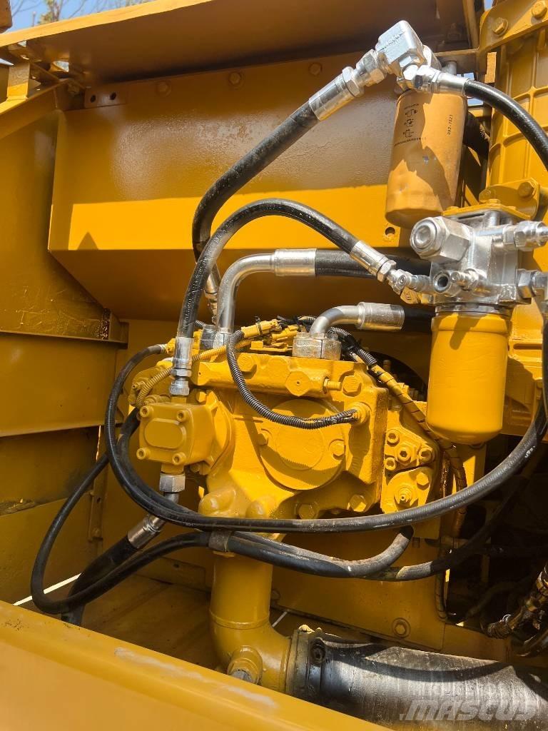CAT 320C Pásová rýpadla