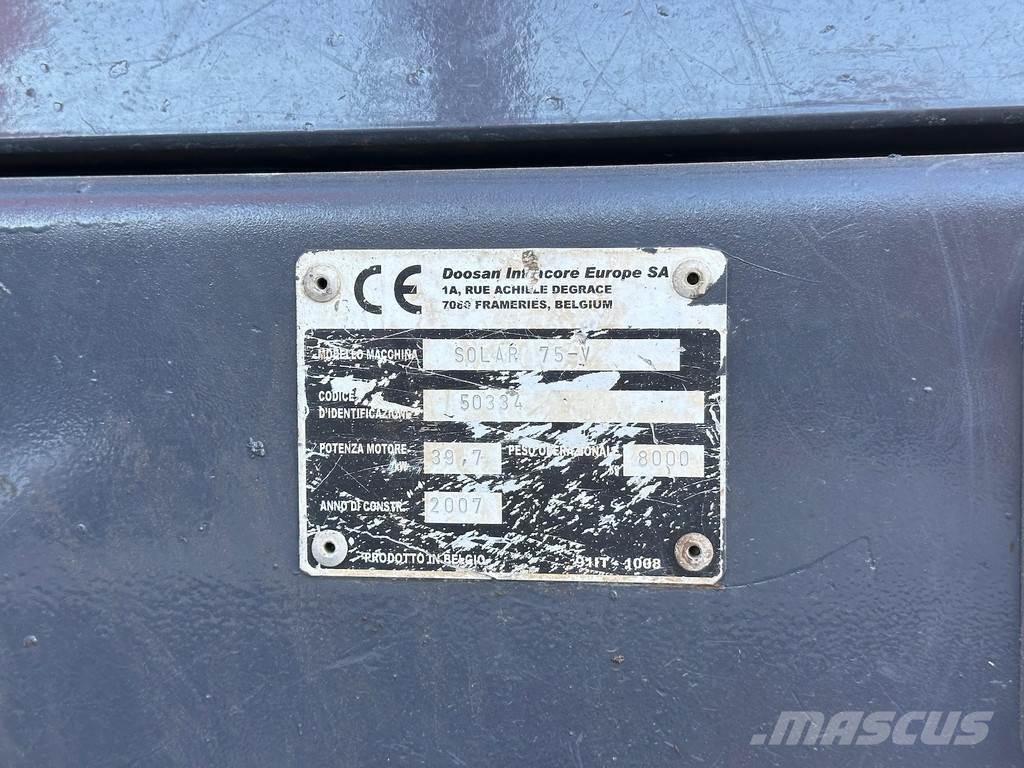 Doosan SOLAR 75V Midi rýpadla 7t - 12t