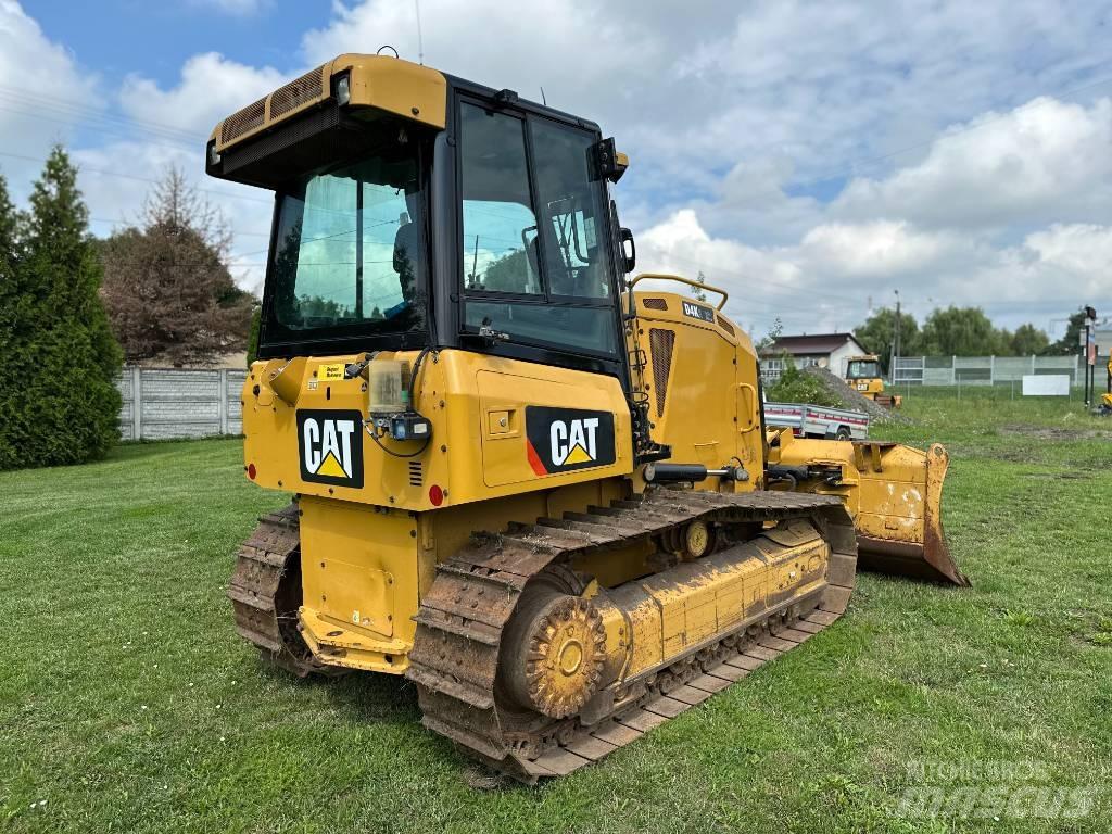 CAT D 4 K 2 XL Pásové dozery