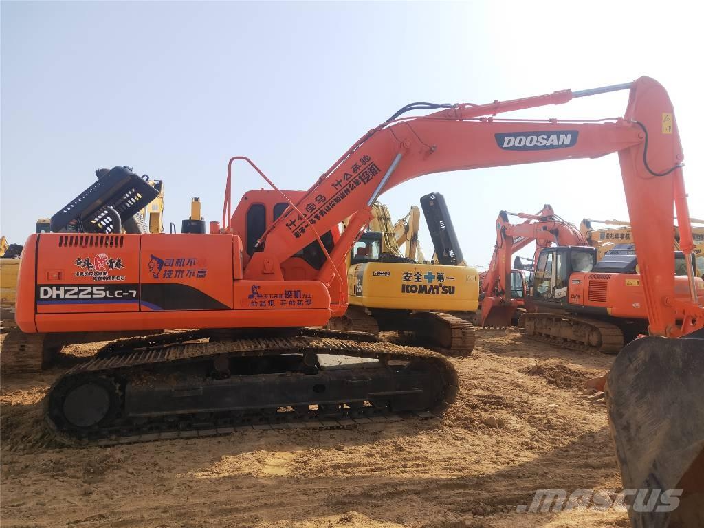 Doosan DH225LC-7 Pásová rýpadla
