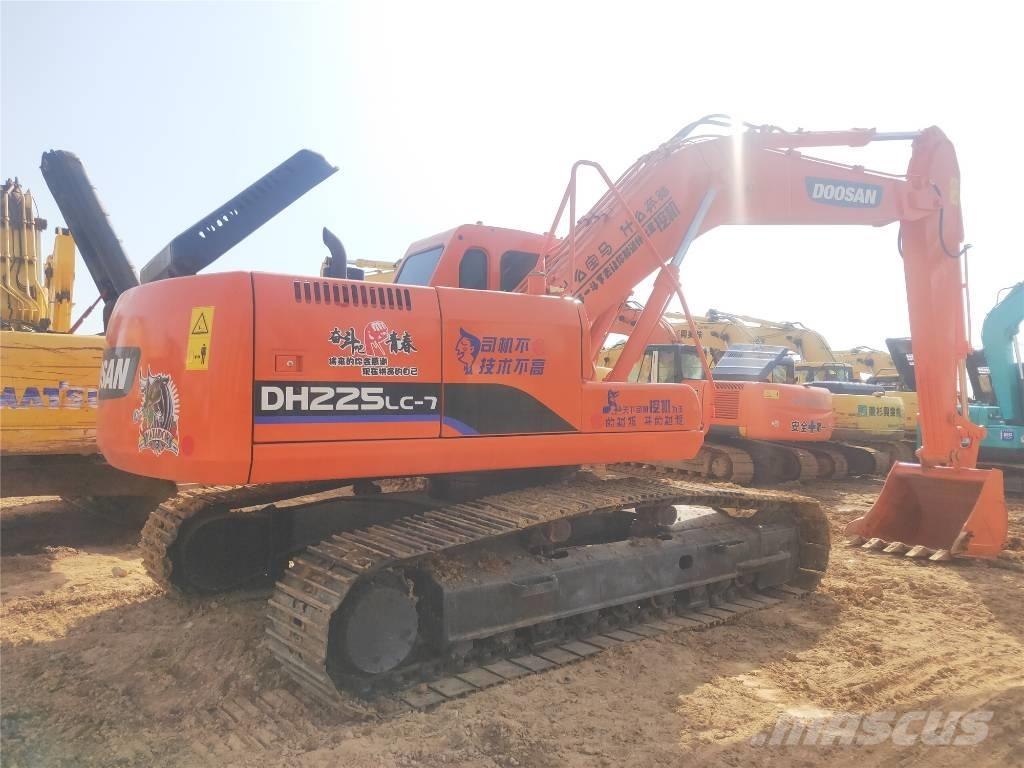 Doosan DH225LC-7 Pásová rýpadla