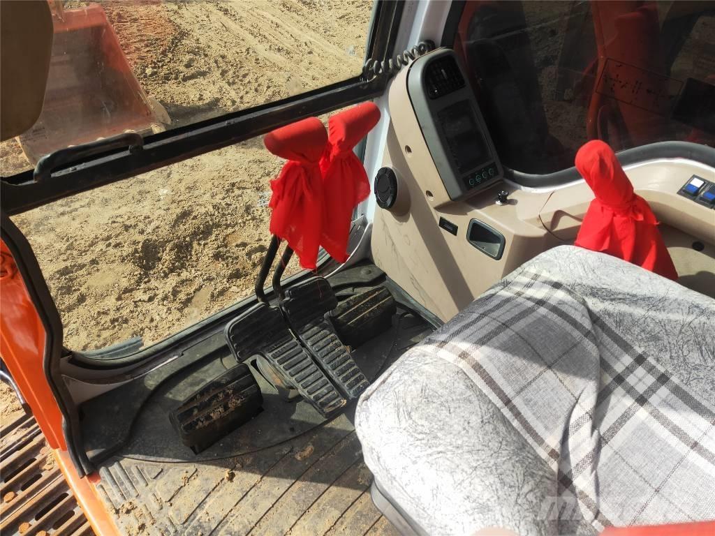 Doosan DH225LC-7 Pásová rýpadla