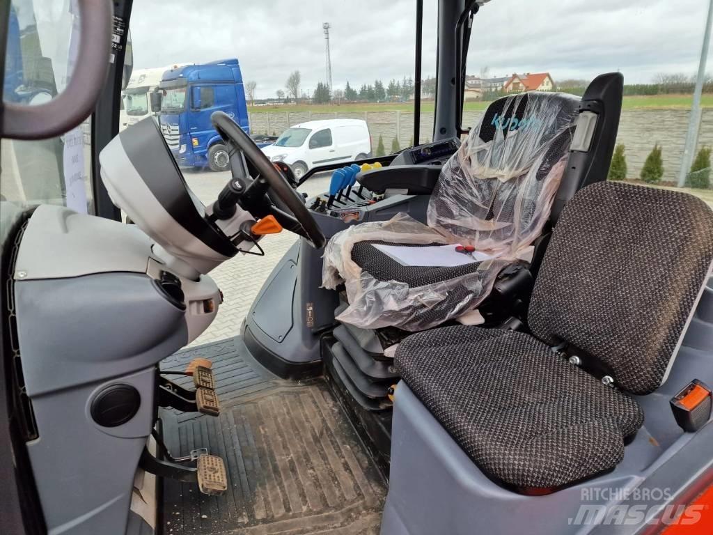 Kubota M 7133 Traktory