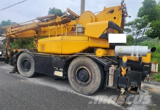 Kobelco RK 250-3 Jeřáby pro těžký terén