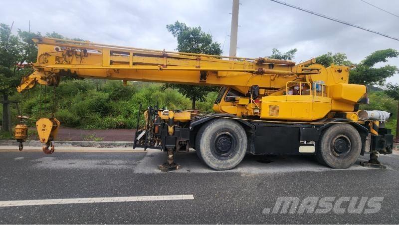 Kobelco RK 250-3 Jeřáby pro těžký terén