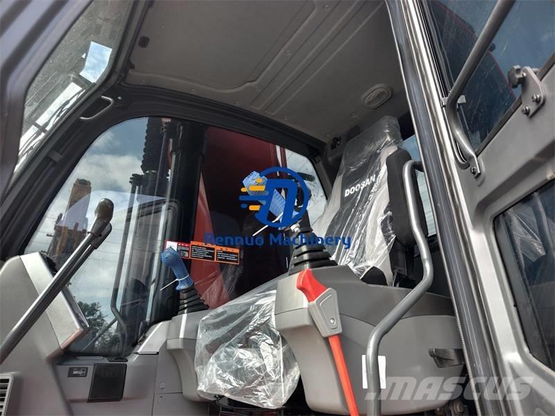 Doosan DX 225 LCA Pásová rýpadla