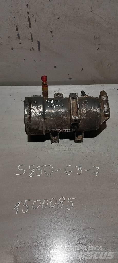 Scania R 440.    1755066 Motory