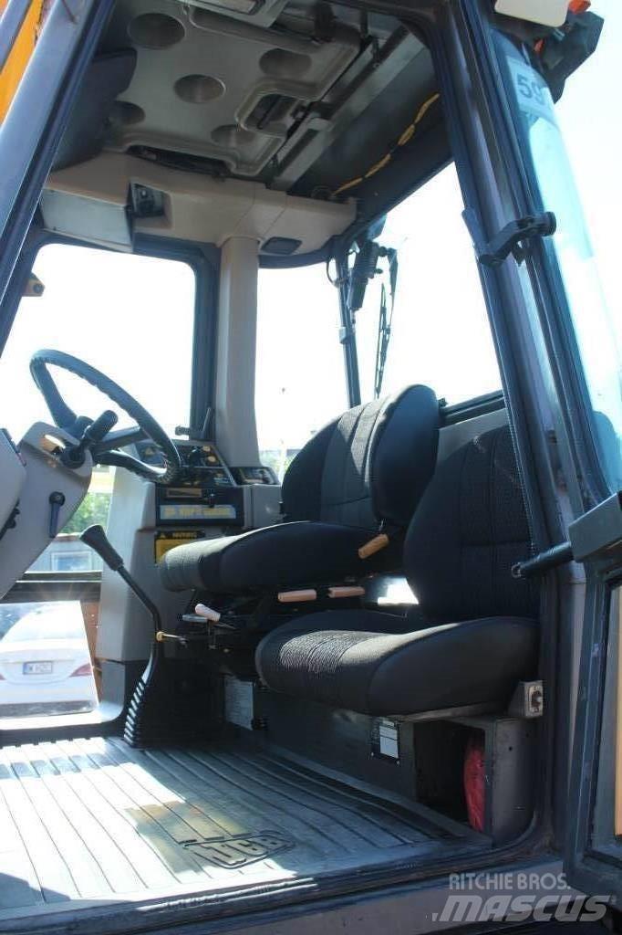 JCB Fastrac 1135 Traktory