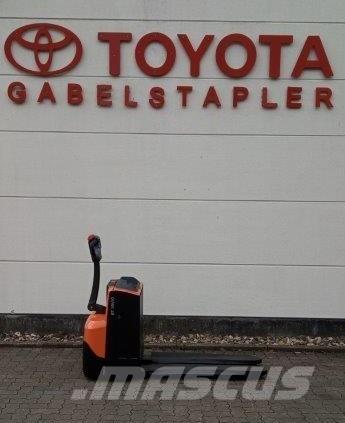 Toyota LWE 200 Ručně vedené vysokozdvižné vozíky