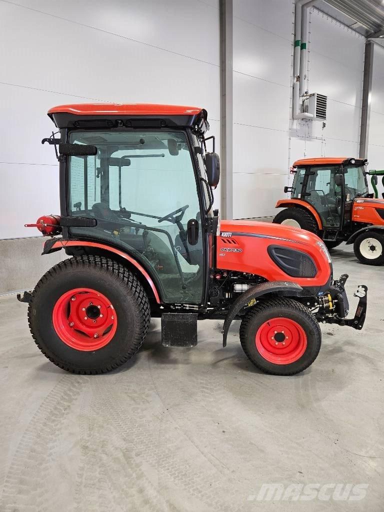Kioti CK 4030 HST Traktory