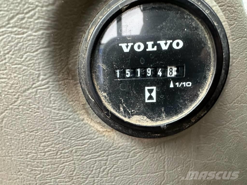 Volvo EC 160 EL Pásová rýpadla