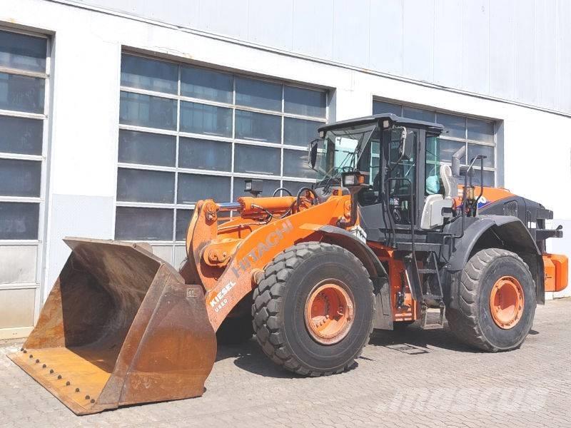 Hitachi ZW 250-6 Kolové nakladače