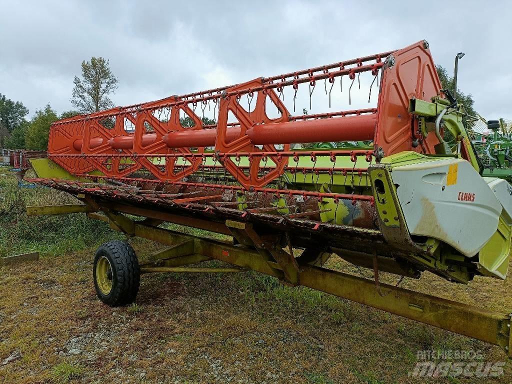 CLAAS Tucano 450 Sklízecí mlátičky