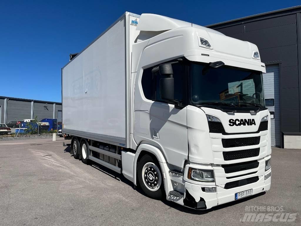 Scania R500B6X2*4NB Skříňová nástavba