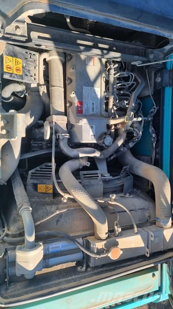 Kobelco SK 210 LC-10 Pásová rýpadla