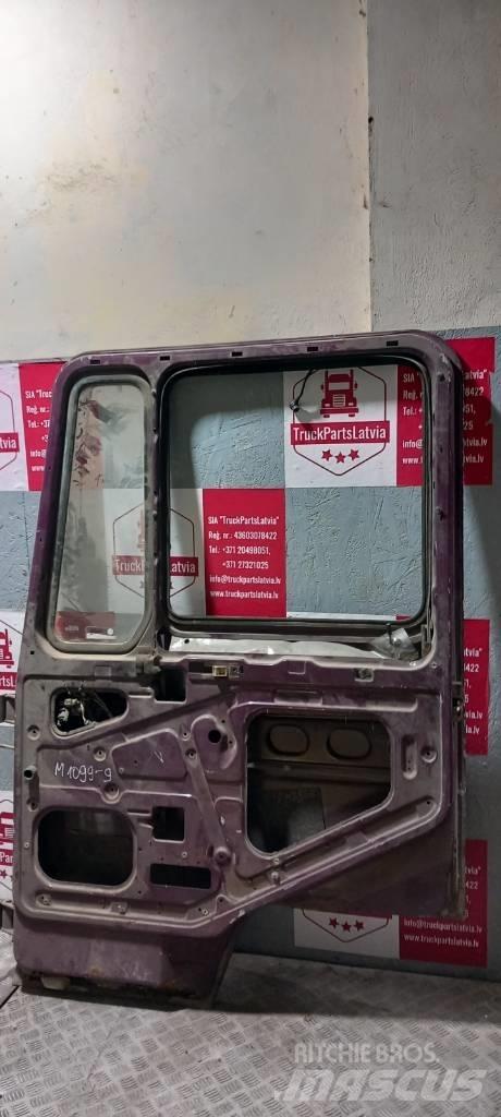MAN F2000 right door Kabiny a interiér