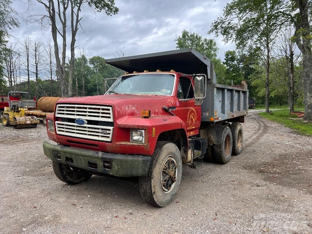 Ford F900 Sklápěče