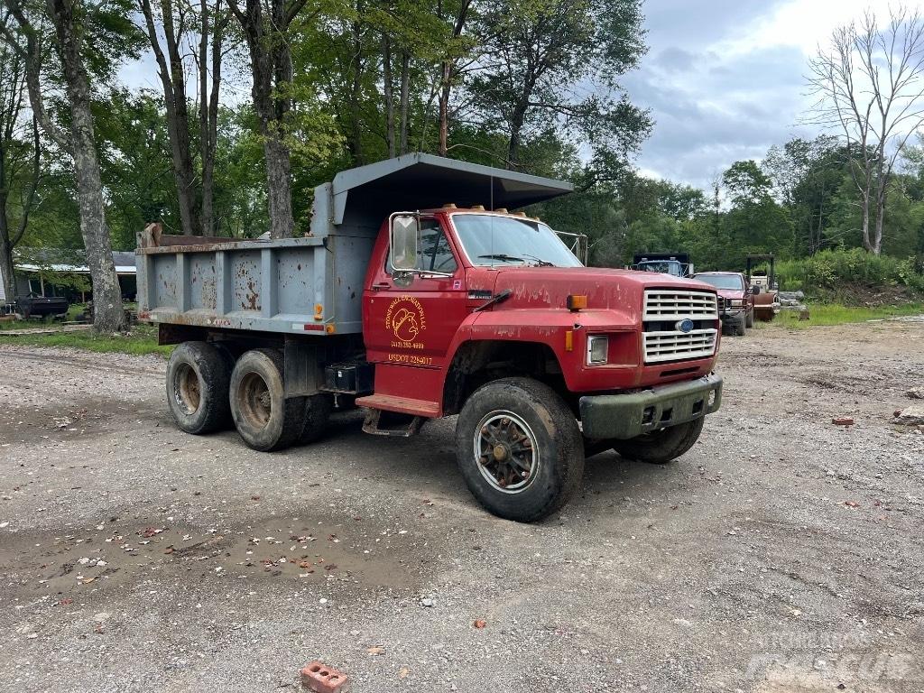 Ford F900 Sklápěče